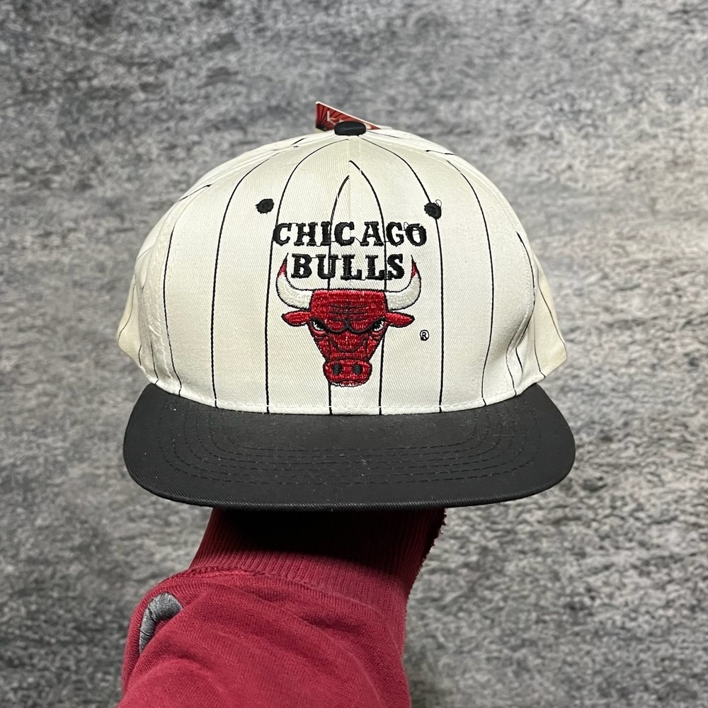 Vintage 90s Chicago Bulls Pinstripe Hat Snapback White Black NBA Embroidered NEW
